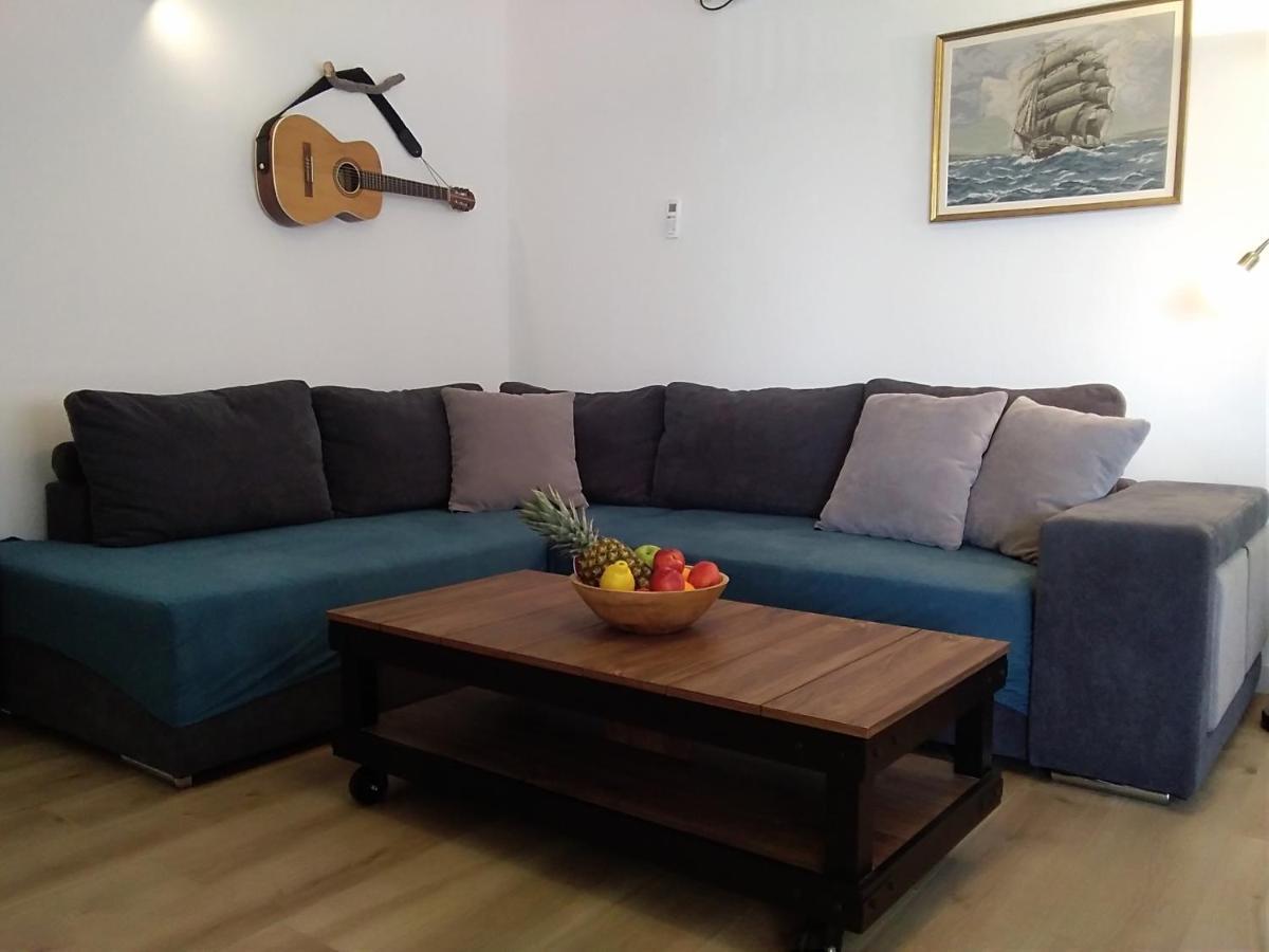 Apartmani Mateo Primosten Luaran gambar